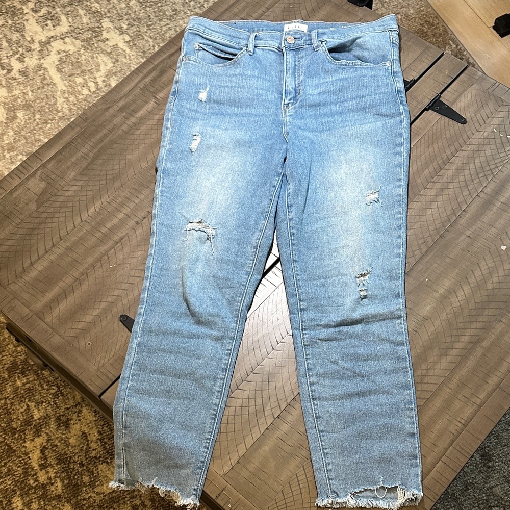 Nicole Miller Light Blue Distressed Cropped Denim Jeans for Women